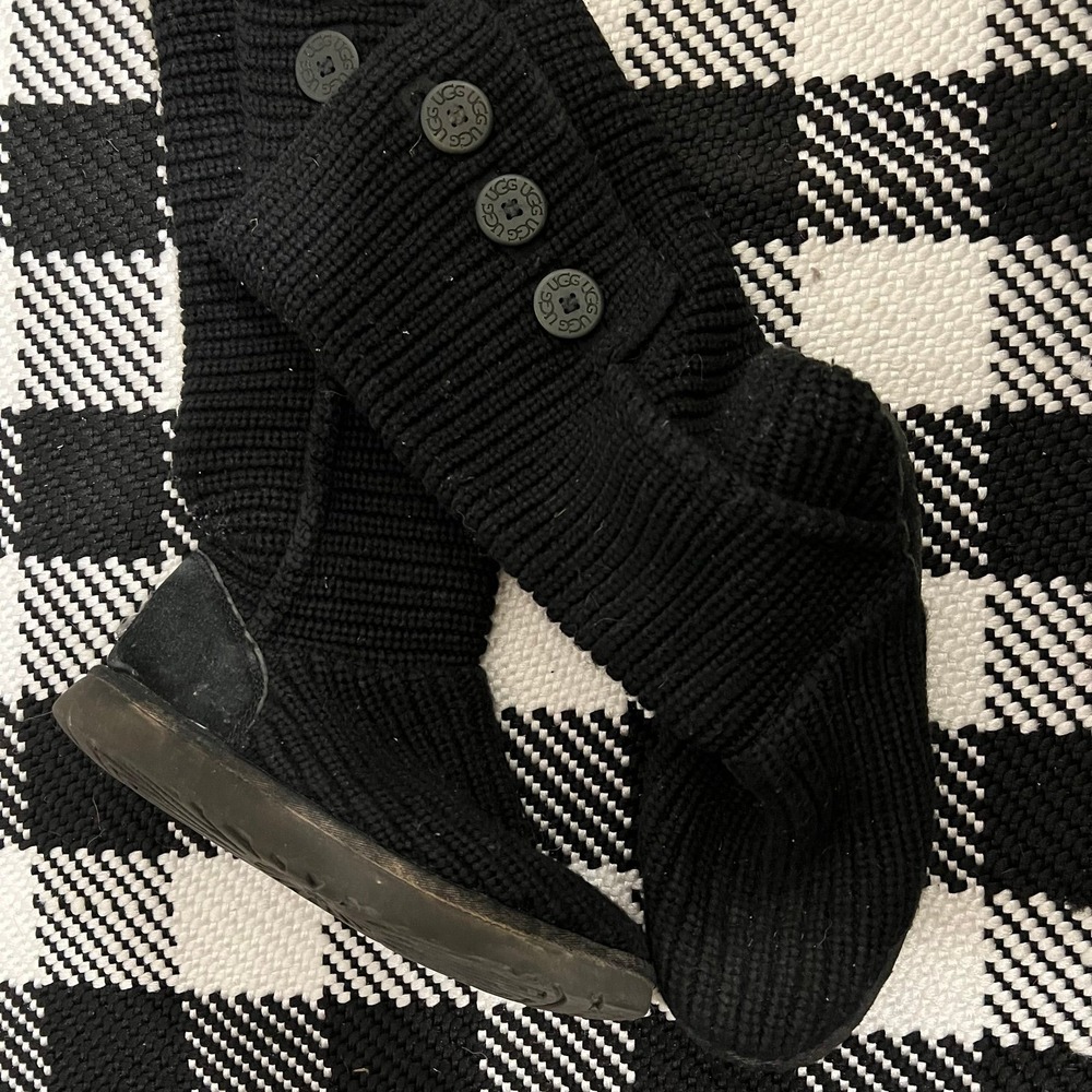 Uggs Classic Cardi Knit boots Sz 8